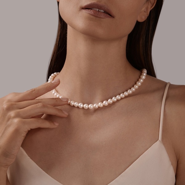 Колье из красного золота с жемчугом