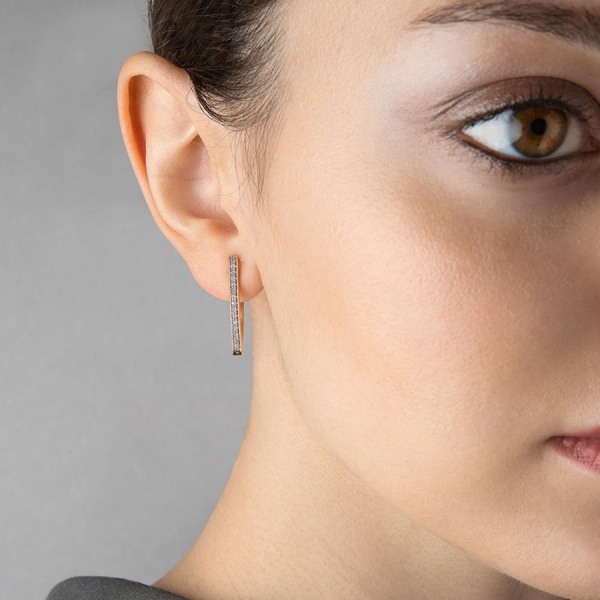 Серьги из красного золота с бриллиантами