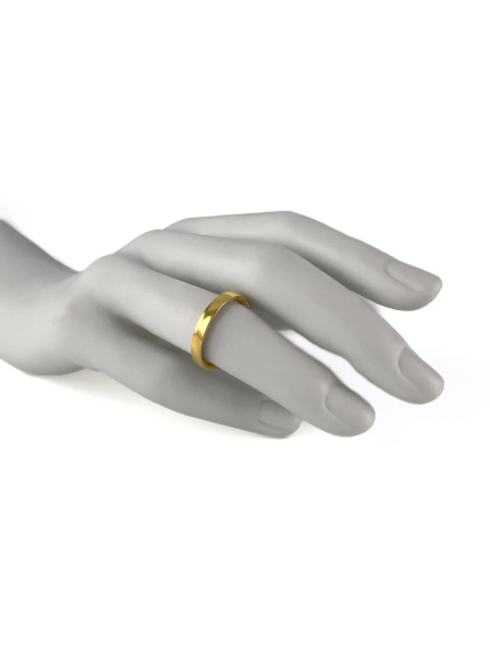 Кольцо из желтого золота с бриллиантом