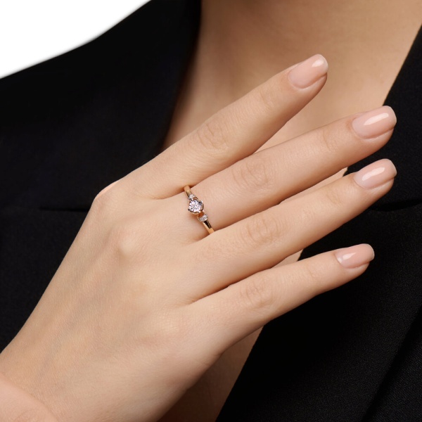 Кольцо из золота с бриллиантами