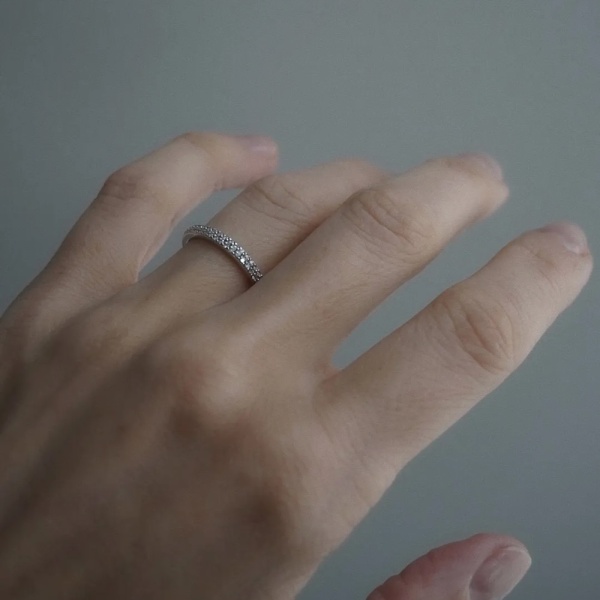 Кольцо из белого золота с бриллиантами