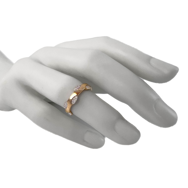 Кольцо из красного золота с фианитами