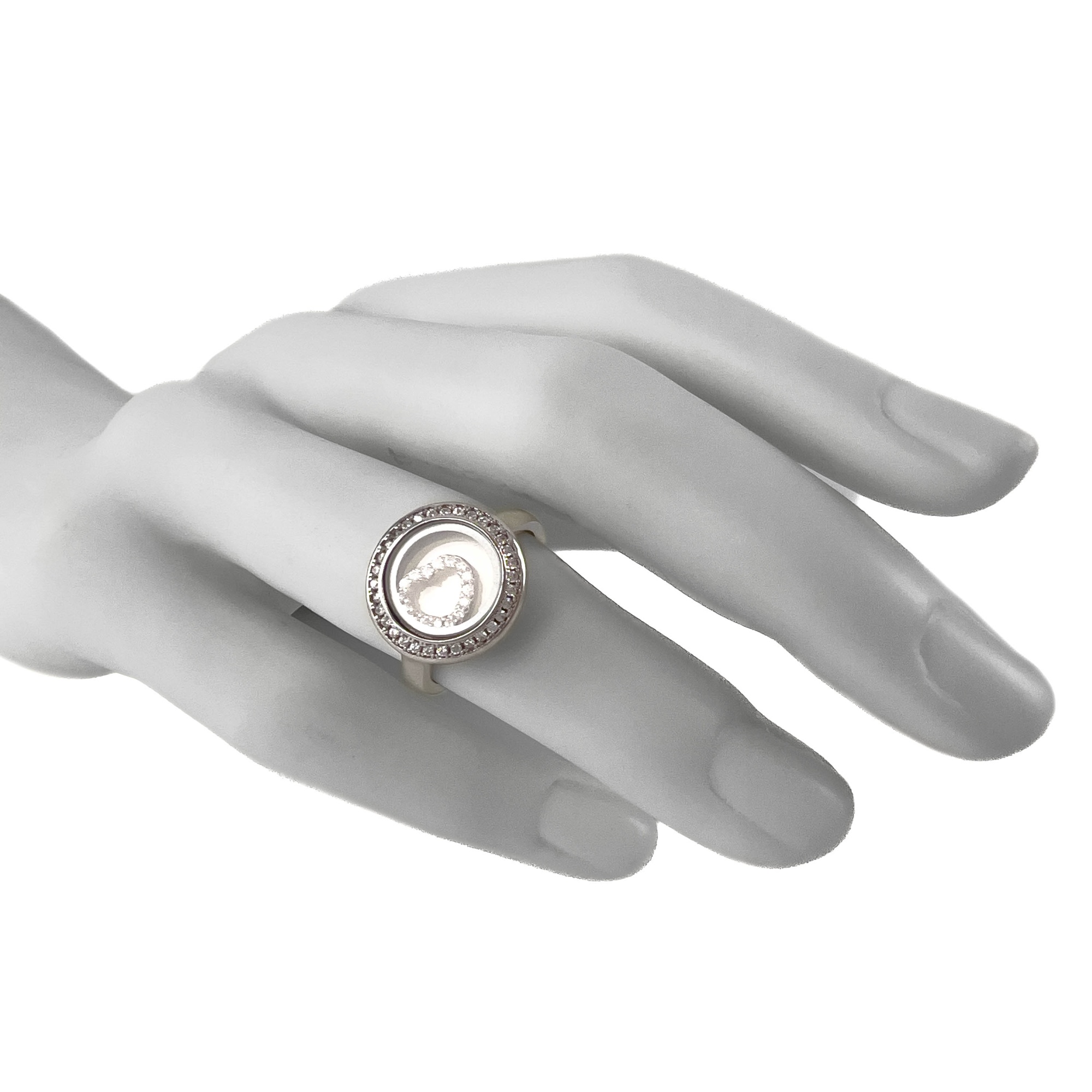 Кольцо из серебра с фианитами и стеклом