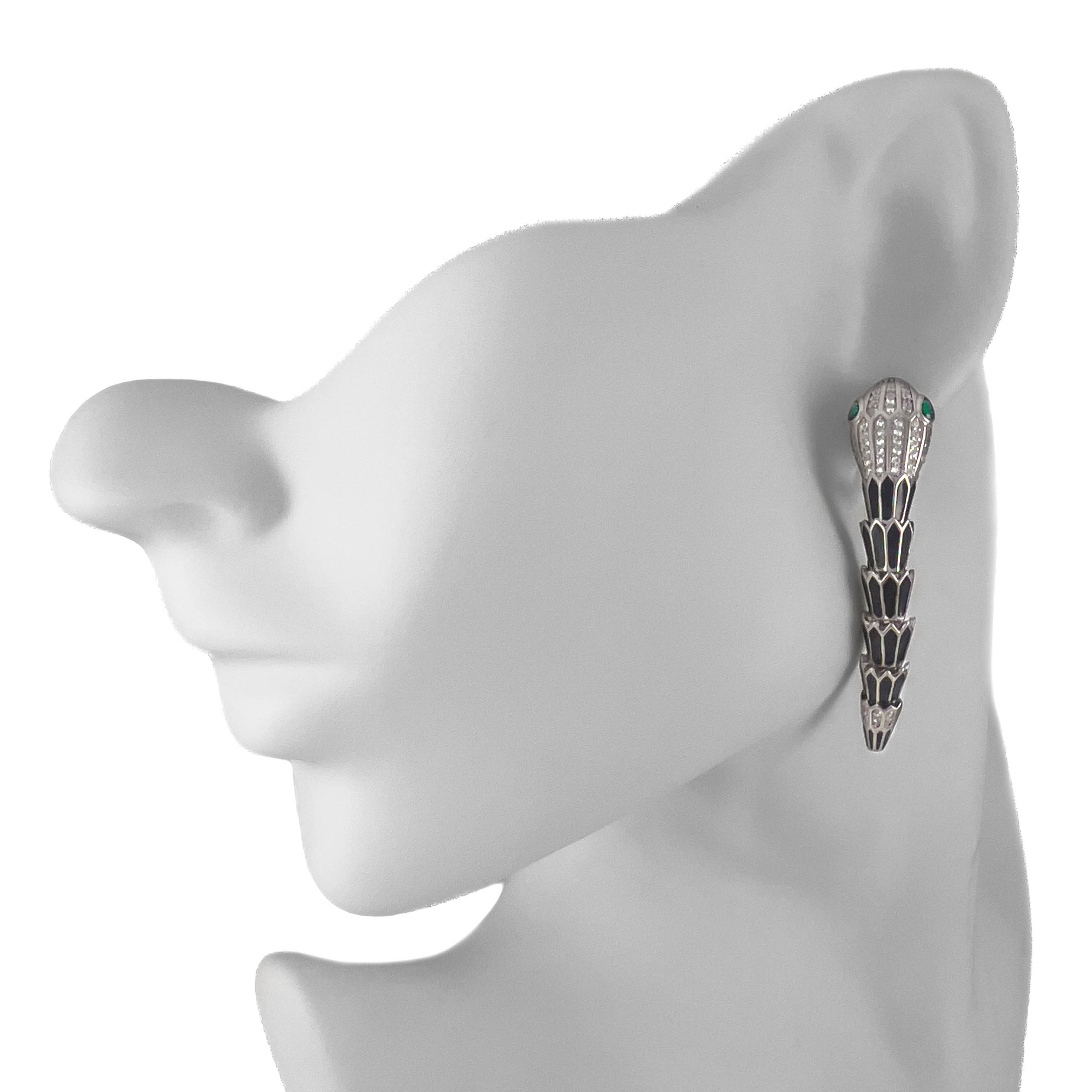 Серьги из серебра с эмалью и цирконом в форме змеи