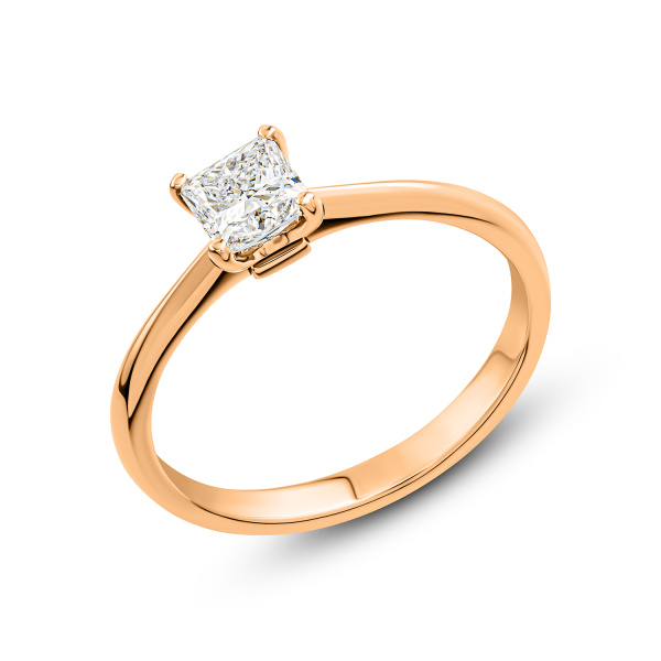 Кольцо из красного золота с бриллиантом