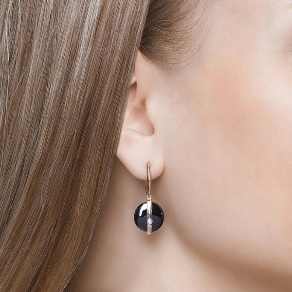 Серьги из красного золота с бриллиантами и керамикой