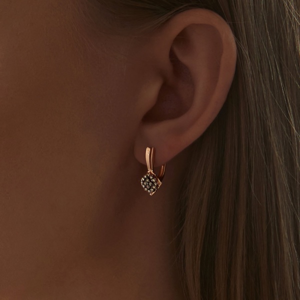 Серьги из красного золота с бриллиантами