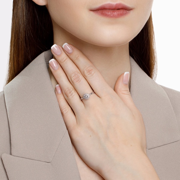 Кольцо из белого золота с бриллиантами