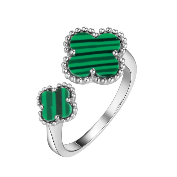 Кольцо из серебра с искусственным малахитом