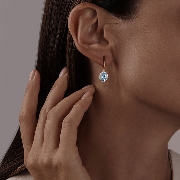 Серьги из красного золота с топазами и фианитами