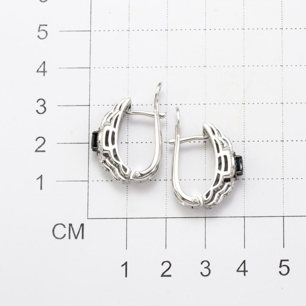 Серьги из белого золота с сапфирами и бриллиантами