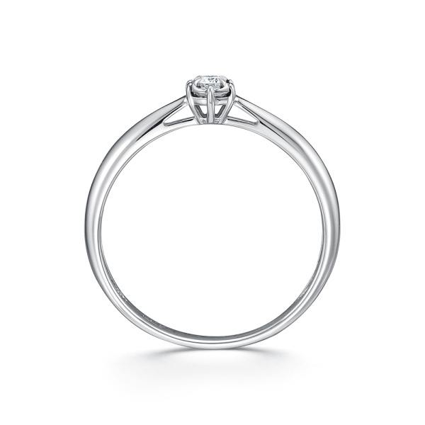 Кольцо из белого золота с бриллиантом