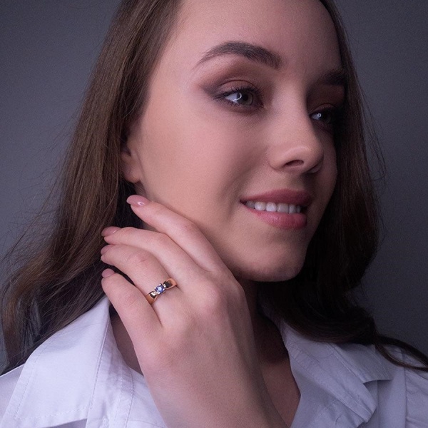 Кольцо из позолоченного серебра с танзанитом