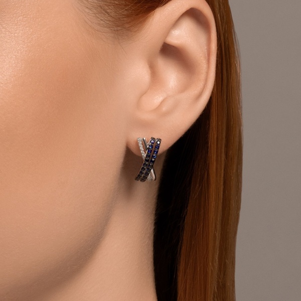 Серьги из белого золота с сапфирами и бриллиантами
