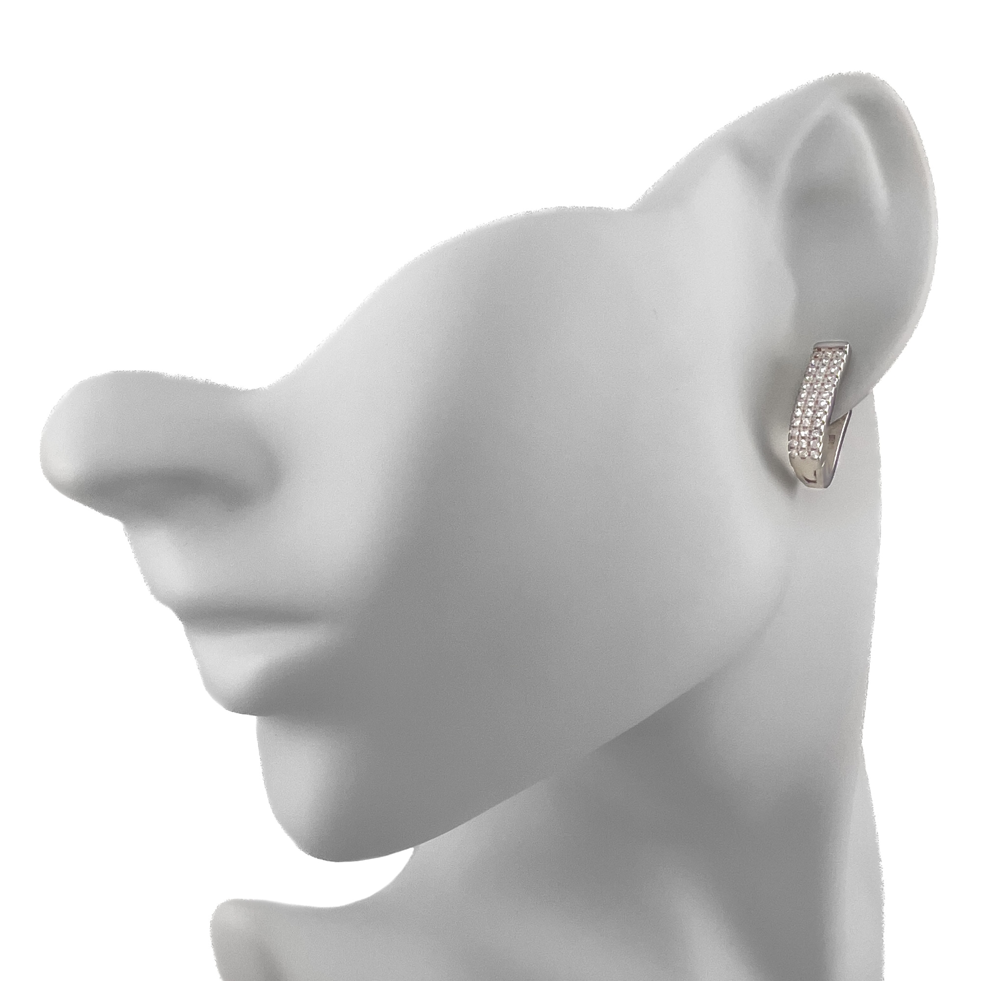 Серьги из серебра с фианитами