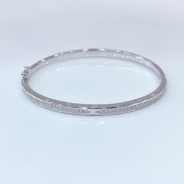 Браслет из серебра с фианитами