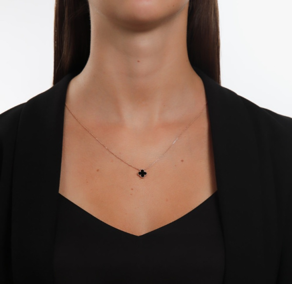 Колье из красного золота с агатом