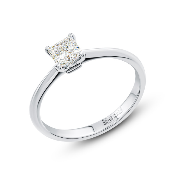 Кольцо из белого золота с бриллиантом