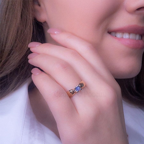 Кольцо из позолоченного серебра с танзанитом