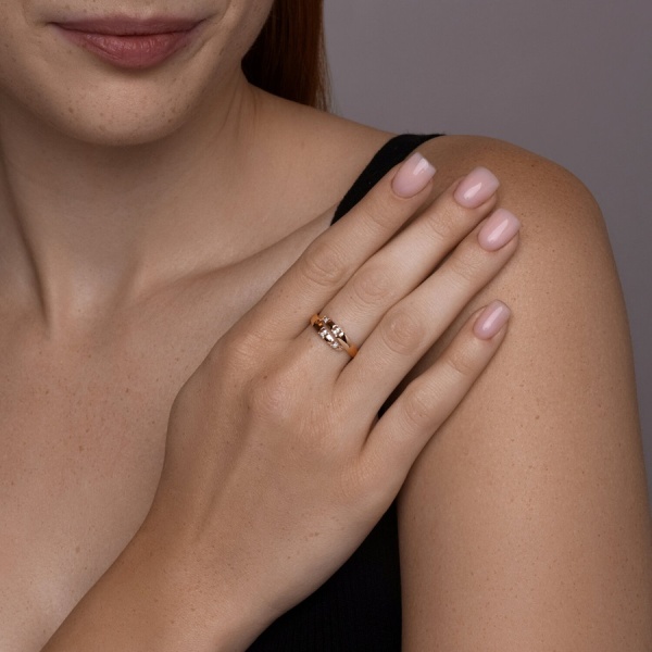 Кольцо из красного золота с фианитами