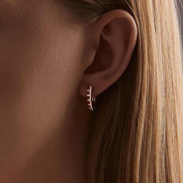 Серьги из красного золота с рубинами и бриллиантами