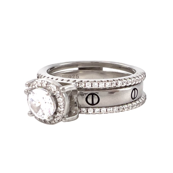 Кольцо из серебра с фианитами