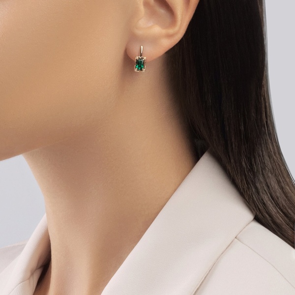 Серьги из красного золота с гидротермальными изумрудами