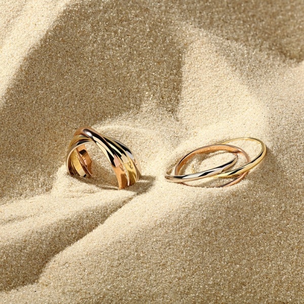 Обручальное кольцо из комбинированного золота