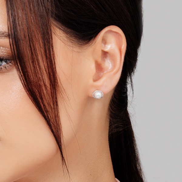 Серьги пусеты из красного золота с жемчугом и фианитами