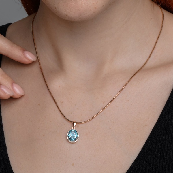 Подвеска из красного золота с топазом и фианитами