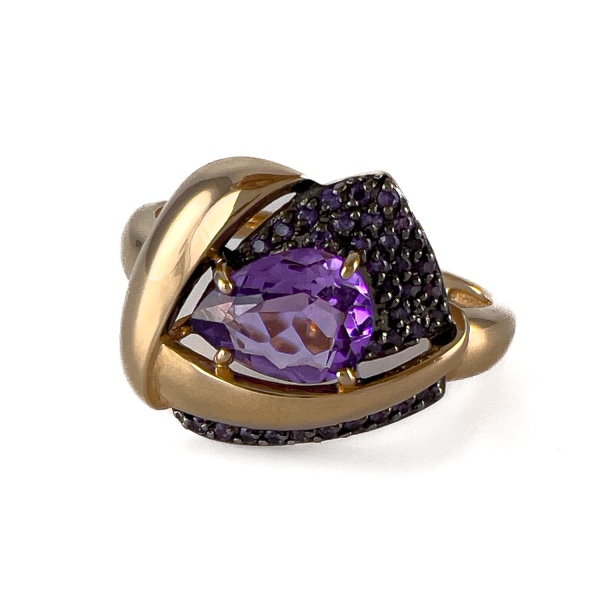 Кольцо из золота с аметистом и фианитами