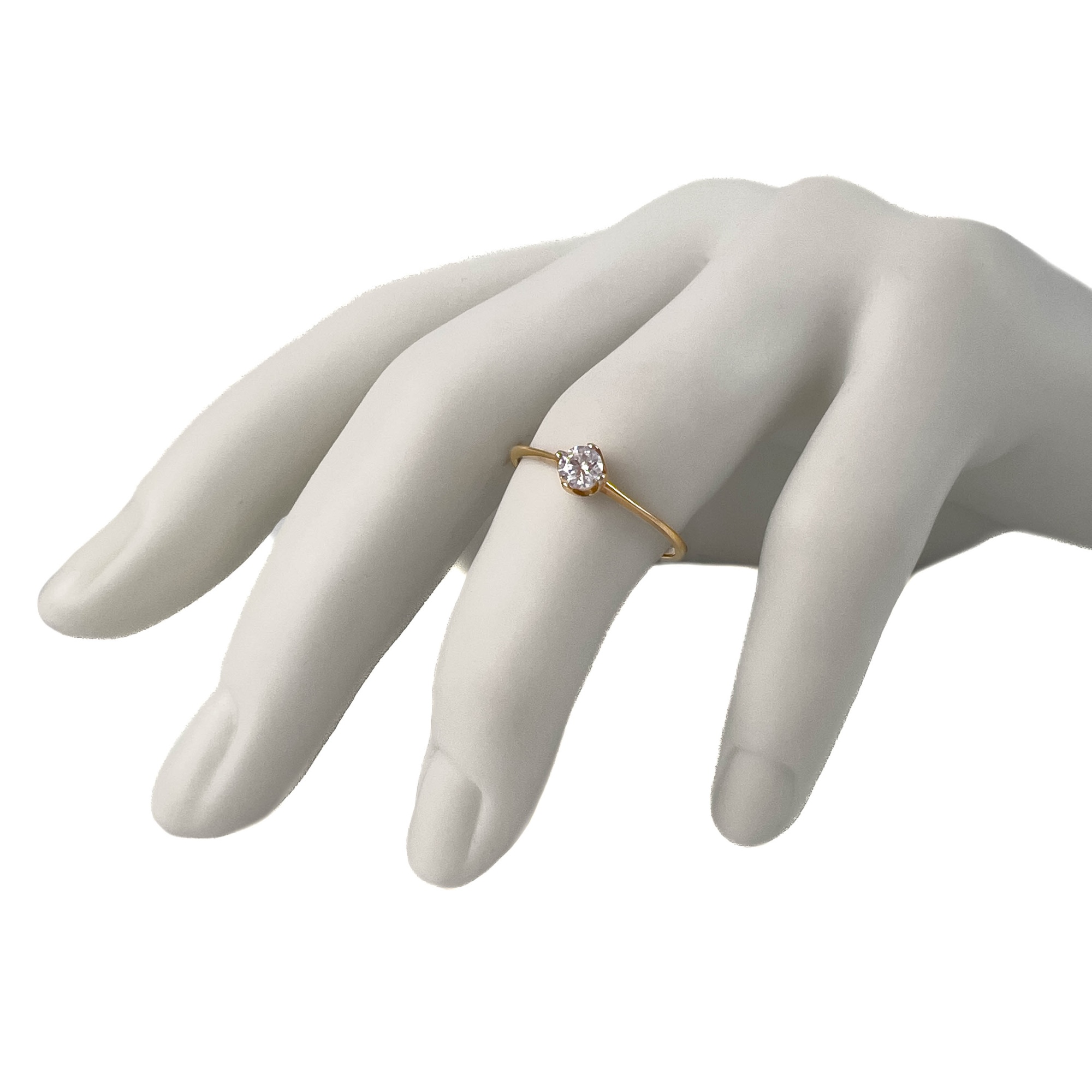 Кольцо из красного золота с фианитом