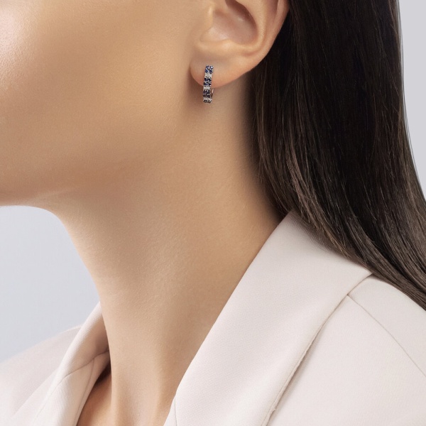 Серьги из белого золота с бриллиантами и сапфирами