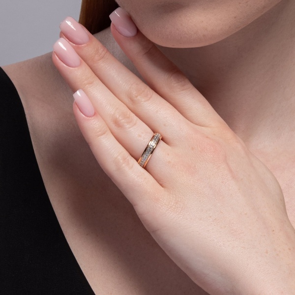 Кольцо из красного золота с бриллиантами