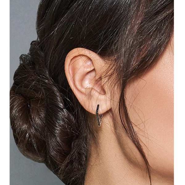 Серьги из белого золота с бриллиантами