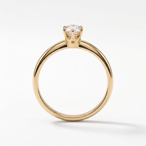 Кольцо из красного золота с бриллиантом