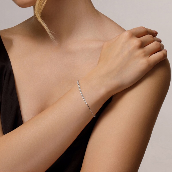 Браслет из белого золота с бриллиантами