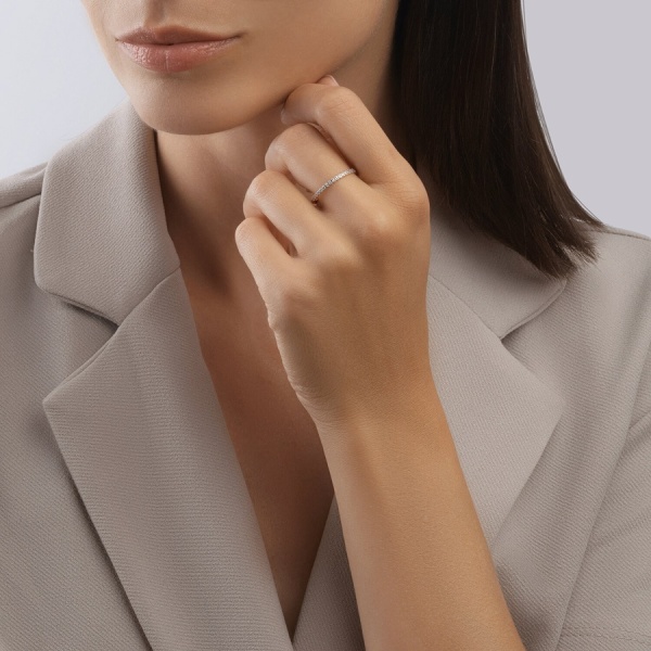 Кольцо из красного золота с фианитами