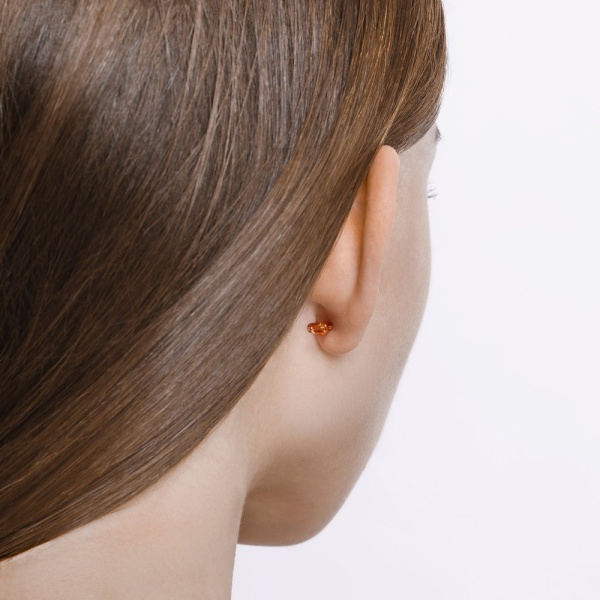 Серьги-пусеты из красного золота с бриллиантами