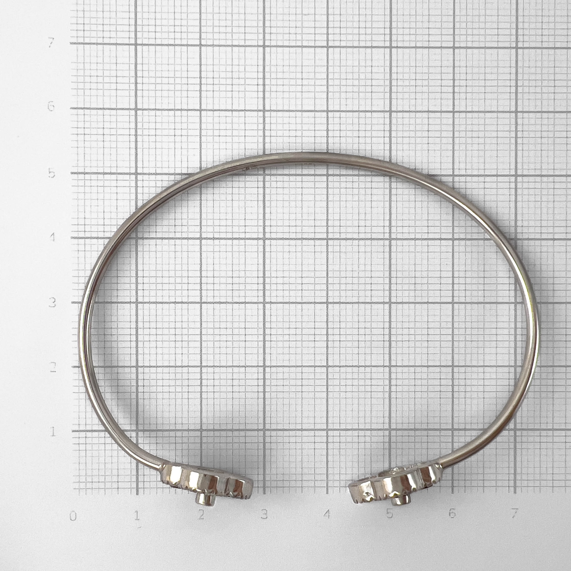 Браслет из серебра с ониксом и цирконами