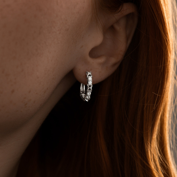 Серьги из серебра с фианитами