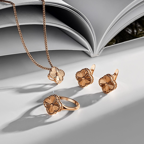 Подвеска из красного золота