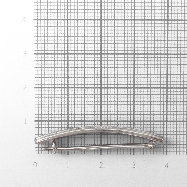 Брошь из серебра с цирконом