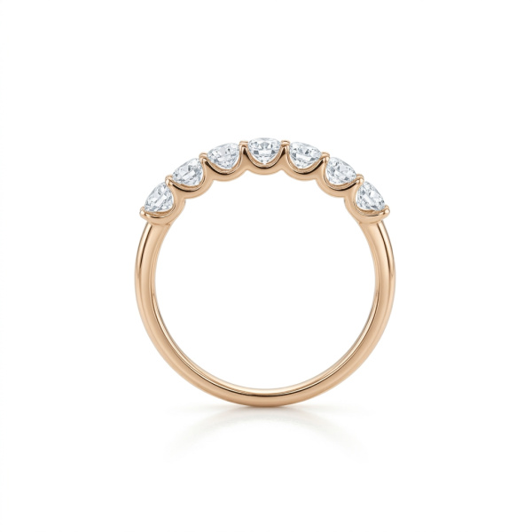 Кольцо из красного золота с бриллиантами