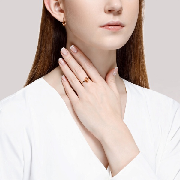 Серьги из красного золота с топазами