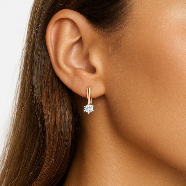 Серьги из красного золота с бриллиантами