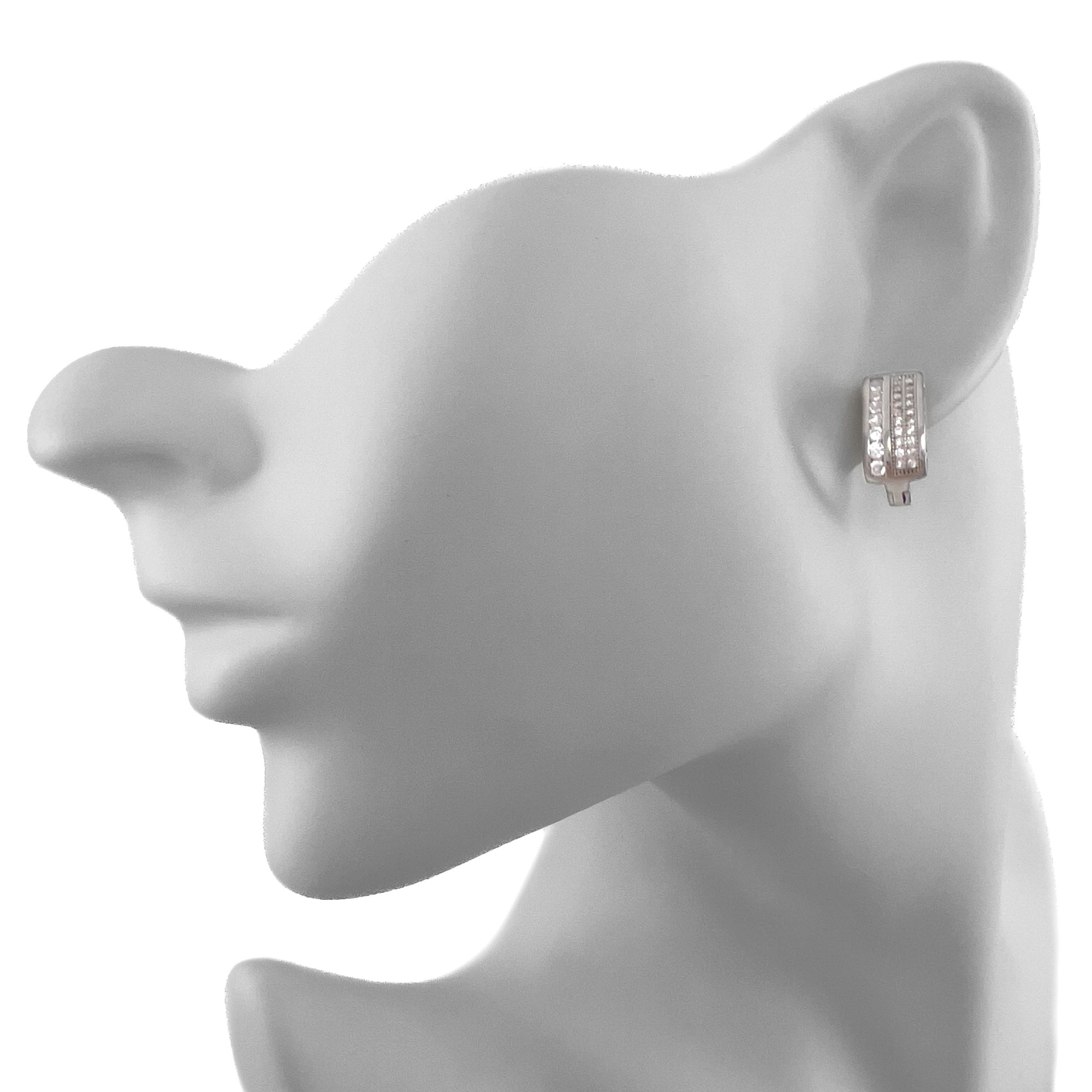 Серьги из серебра с цирконом