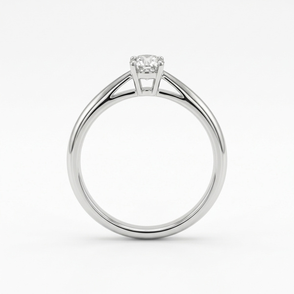 Кольцо из белого золота с бриллиантом