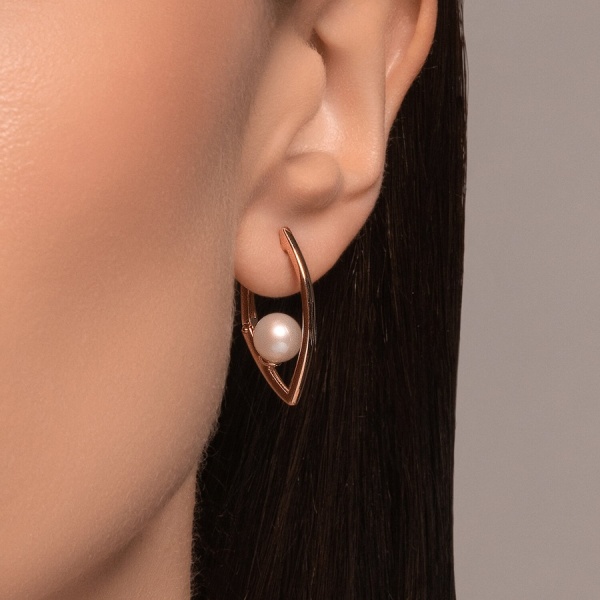 Серьги из красного золота с жемчугом