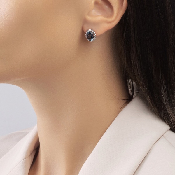 Серьги из белого золота с топазами и фианитами